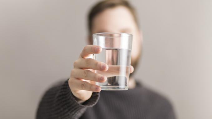Alasan Utama Sobat Perlu Banyak Minum Air Putih
